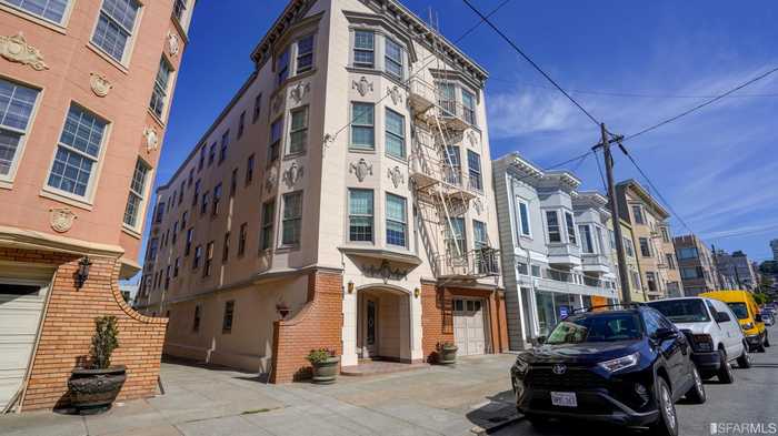 photo 2: 1734 Greenwich Street, San Francisco CA 94123