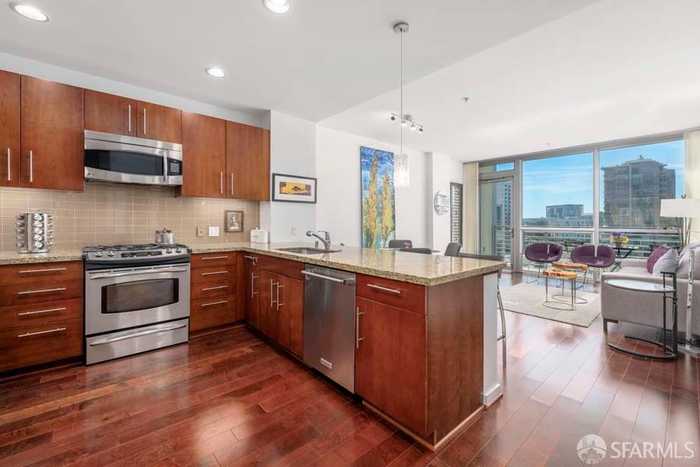 photo 2: 325 Berry Street Unit 717, San Francisco CA 94158