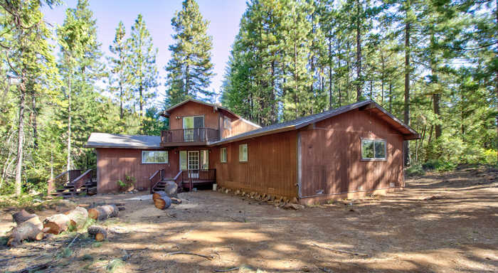 photo 2: 25973 Highlands Lake Road, Lakehead CA 96051