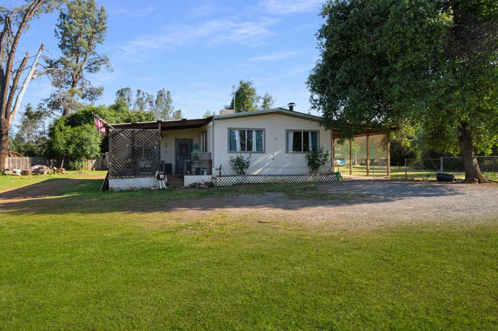 photo 1: 15885 Cloverdale Road, Anderson CA 96007