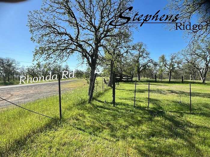 photo 2: 4510 Rhonda Rd, Anderson CA 96007