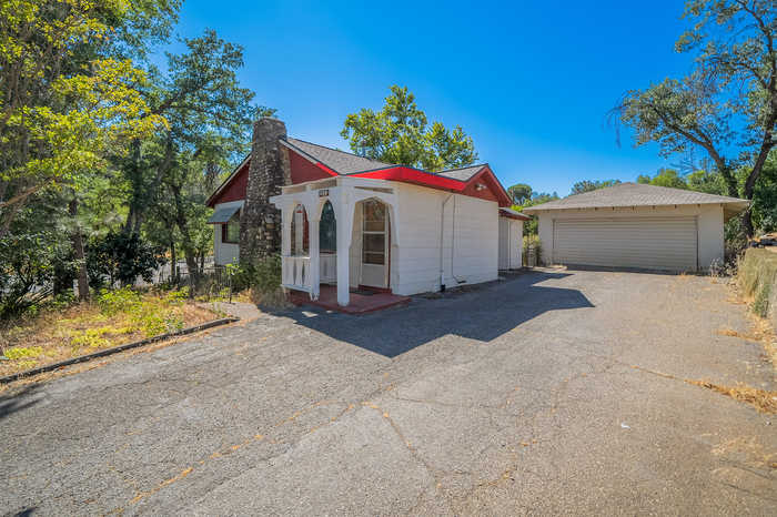 photo 2: 3821 Willow Street, Shasta Lake CA 96019