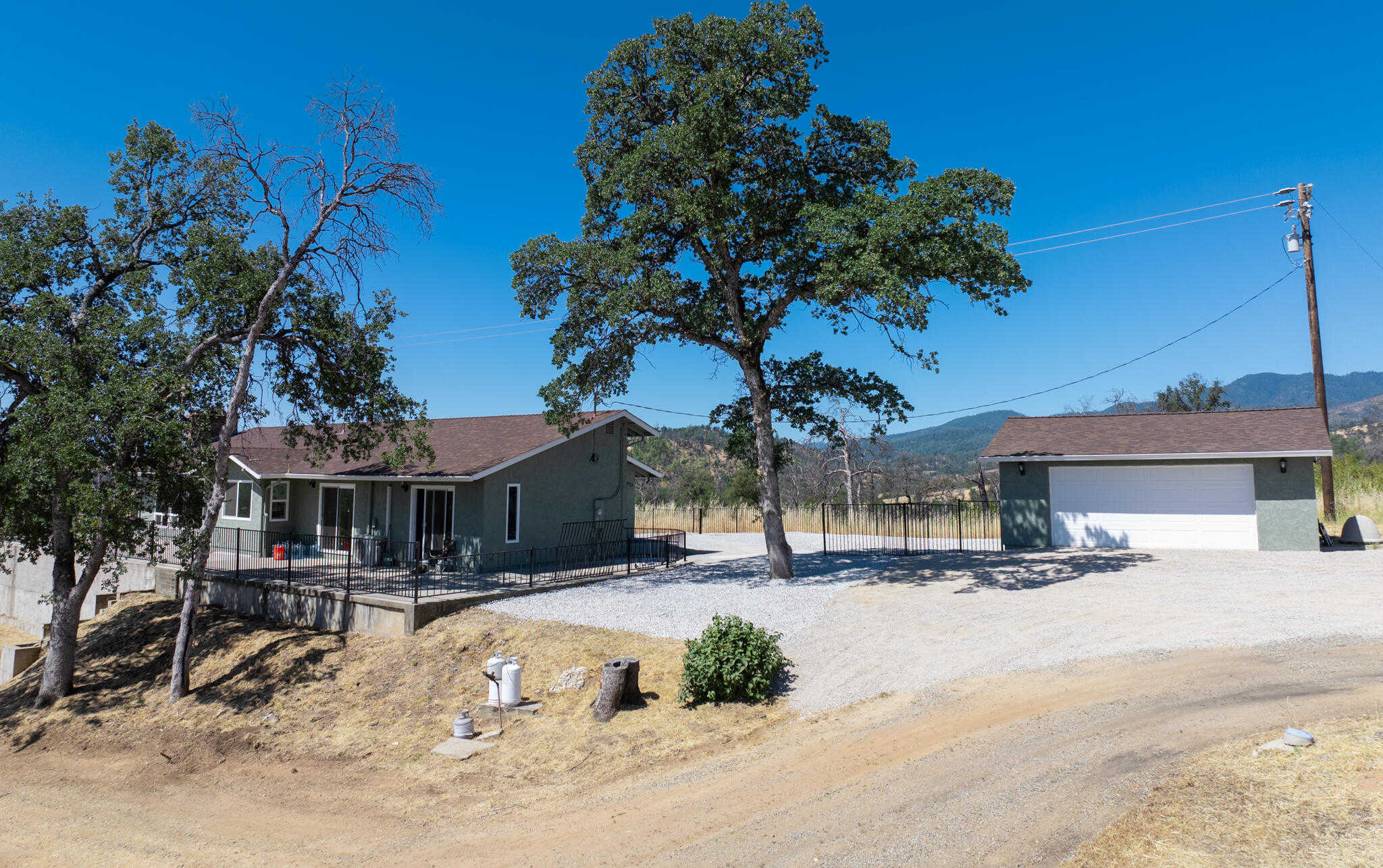 photo 1: 12064 Platina Road, Igo CA 96047