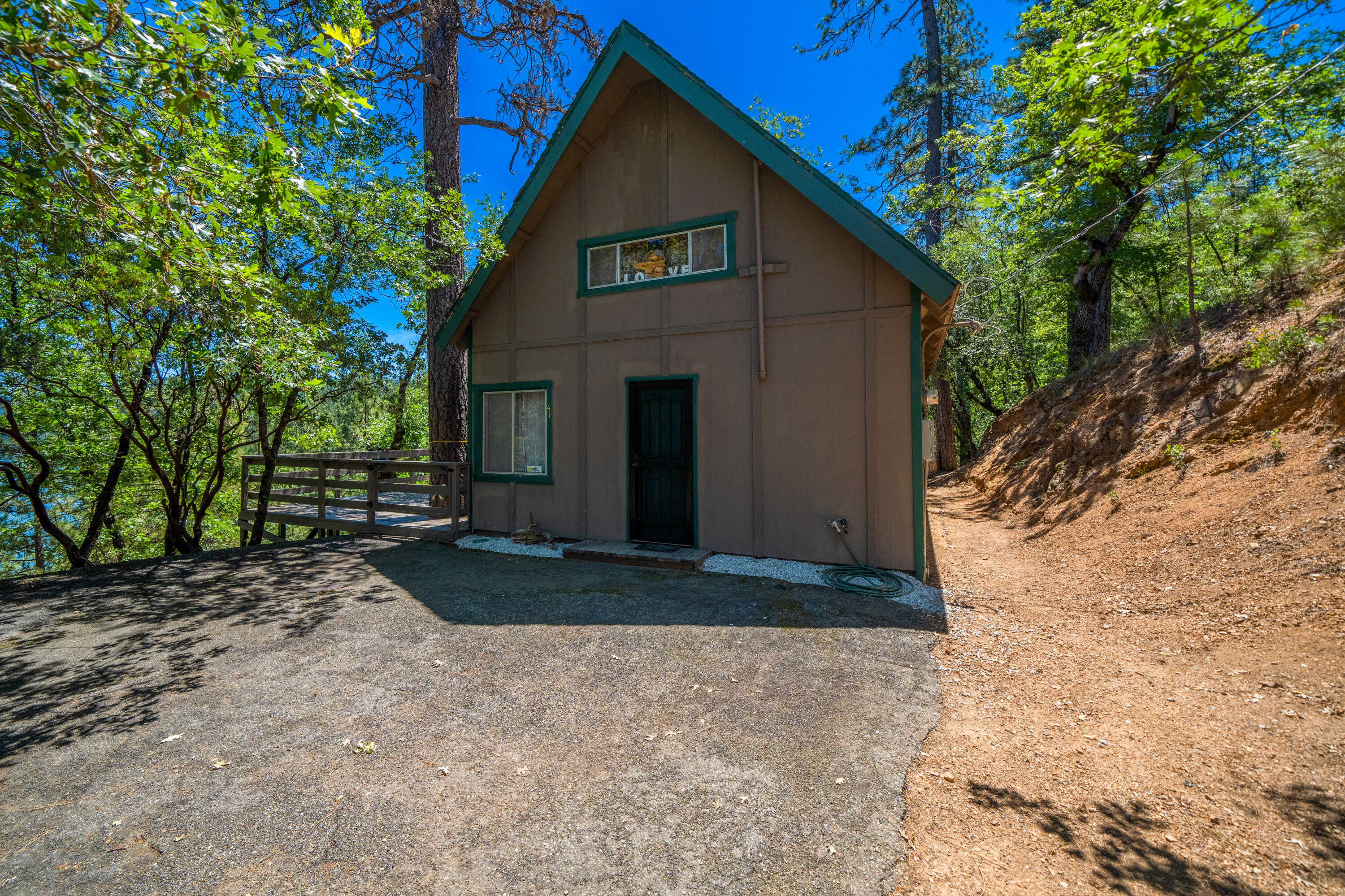 photo 1: 18657 Lower Salt Creek Road, Lakehead CA 96051