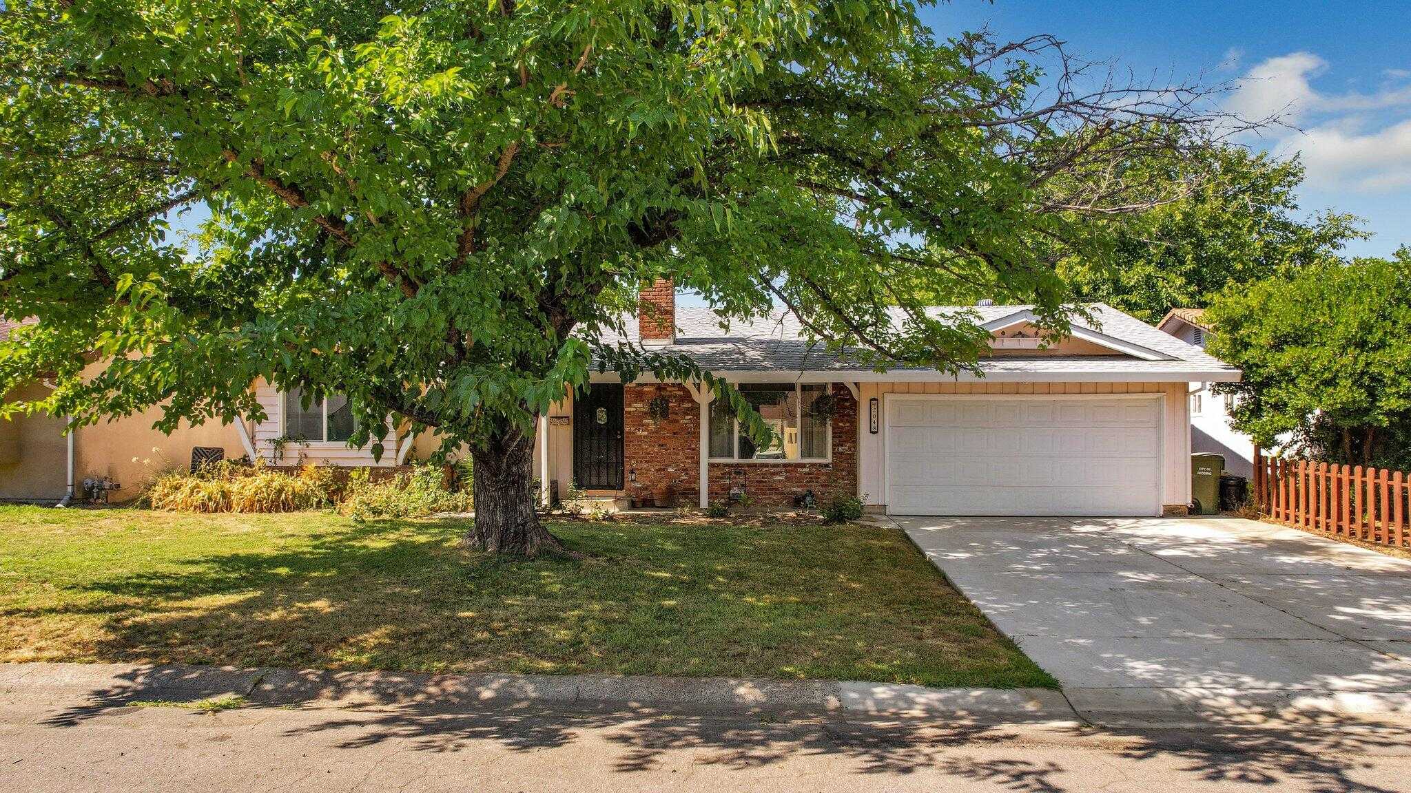 photo 1: 2048 Wilder Drive, Redding CA 96001