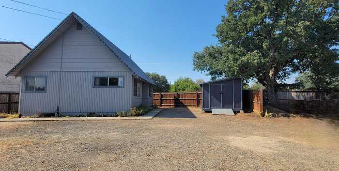 photo 1: 4091 St Patricks Avenue, Redding CA 96003