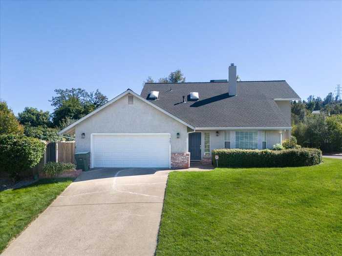 photo 1: 4481 Tralee Lane, Redding CA 96001