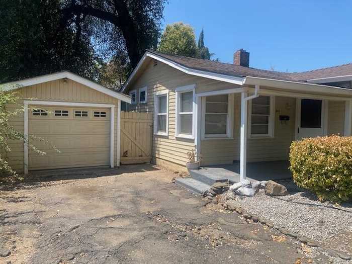 photo 2: 847 State Street, Redding CA 96001