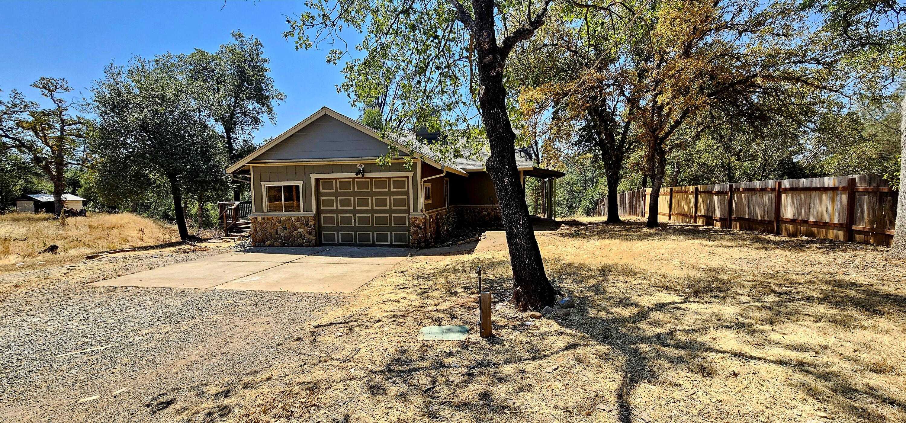 photo 1: 16837 Dot Lane, Anderson CA 96007