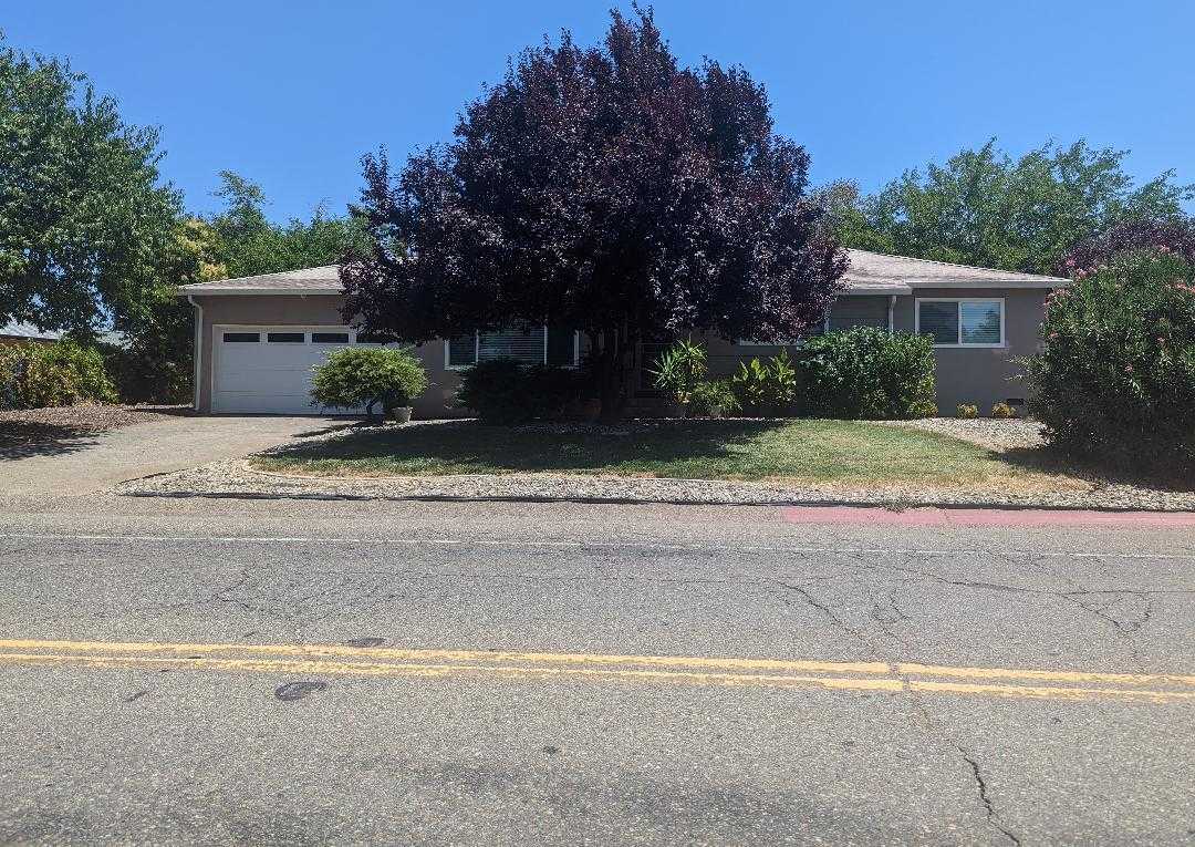 photo 2: 2891 Shasta View Drive, Redding CA 96002