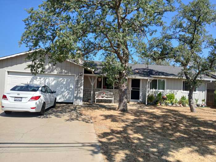 photo 1: 22402 River View Drive, Cottonwood CA 96022