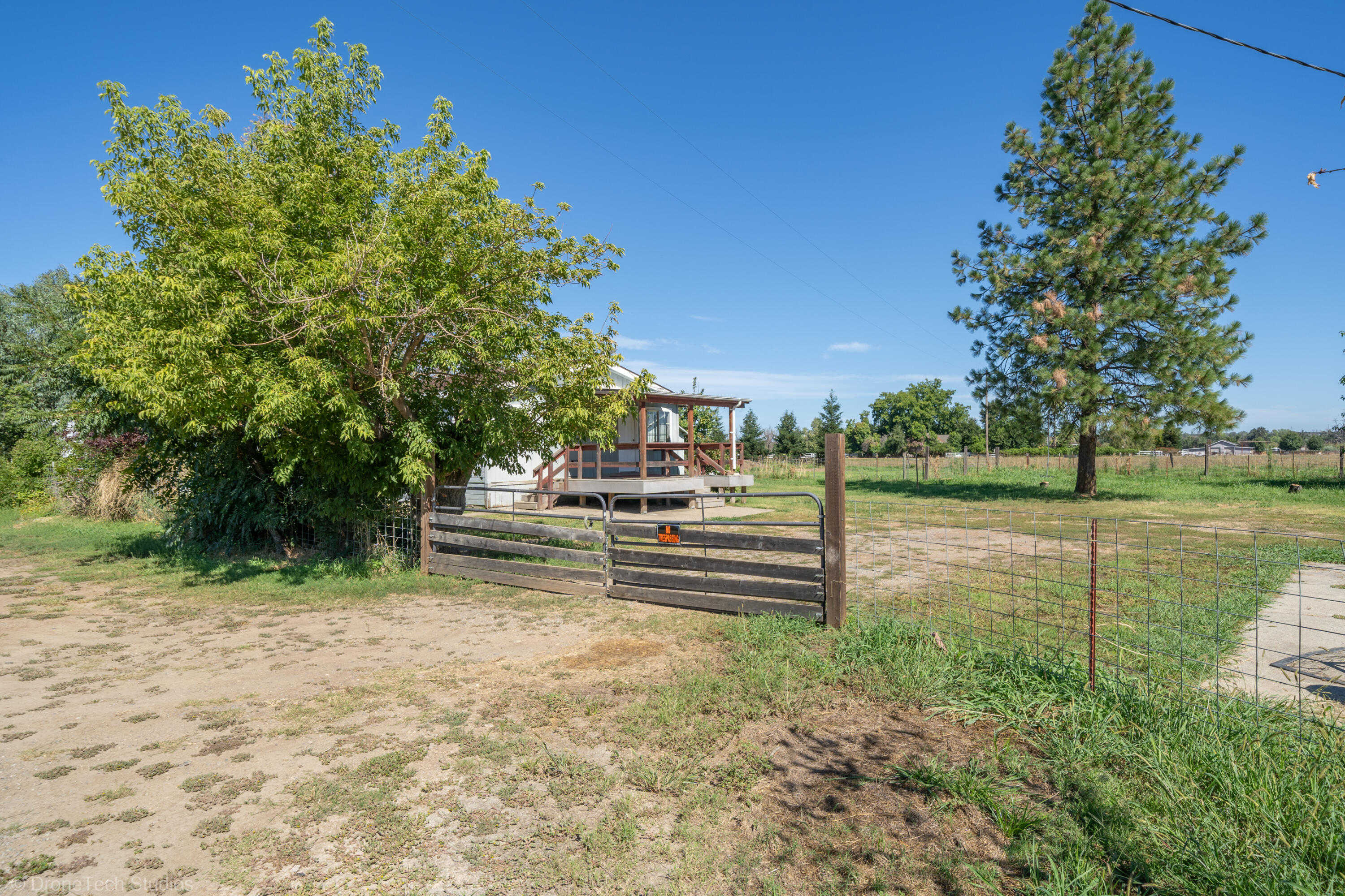 photo 2: 19050 Bruce Drive, Cottonwood CA 96022