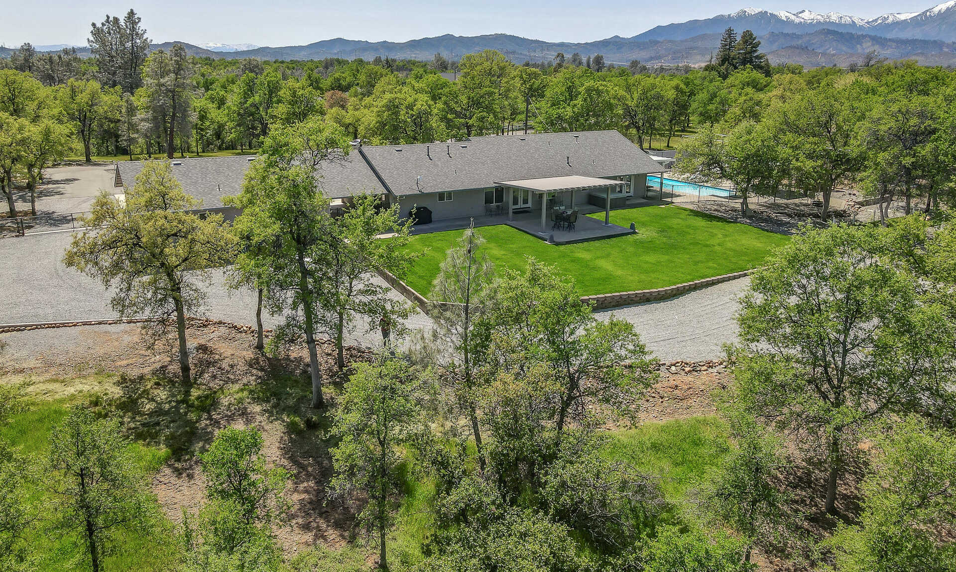 photo 3: 17400 Pittim Drive, Redding CA 96003