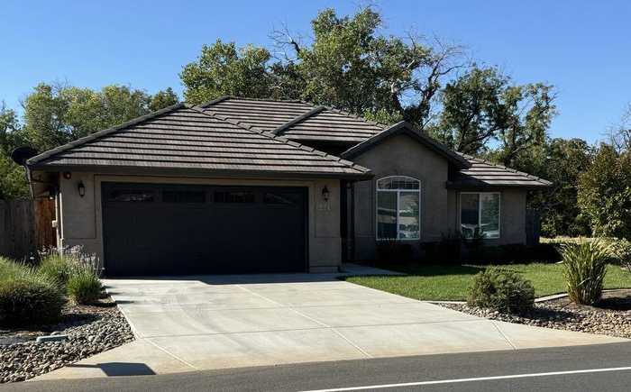 photo 1: 22345 Edgewater Drive, Cottonwood CA 96022