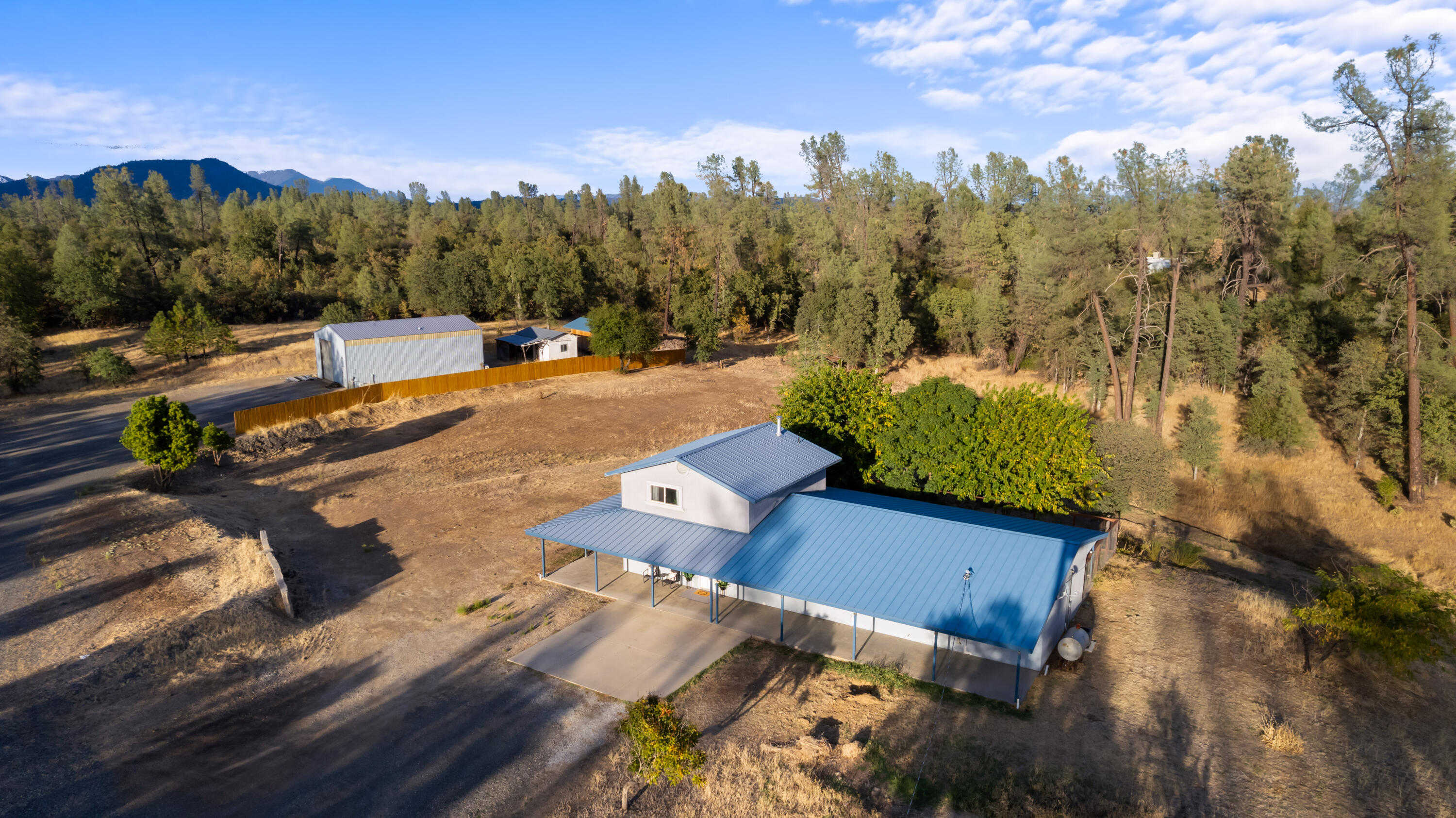 photo 2: 12065 Lewis Lane, Redding CA 96003