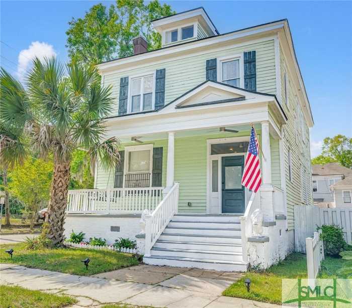 photo 1: 835 E Duffy Street, Savannah GA 31401