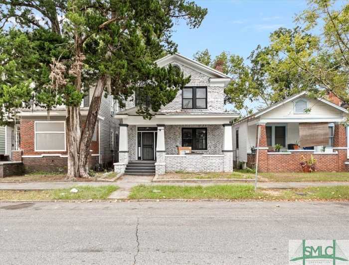 photo 1: 616 W 40th Street, Savannah GA 31415