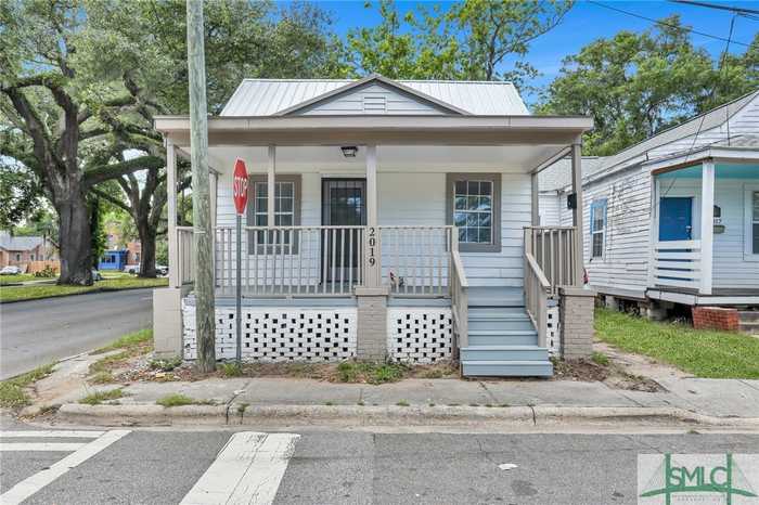 photo 1: 2019 Harden Street, Savannah GA 31415