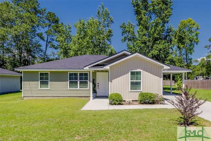 photo 1: 625 S Macon Street, Ludowici GA 31316