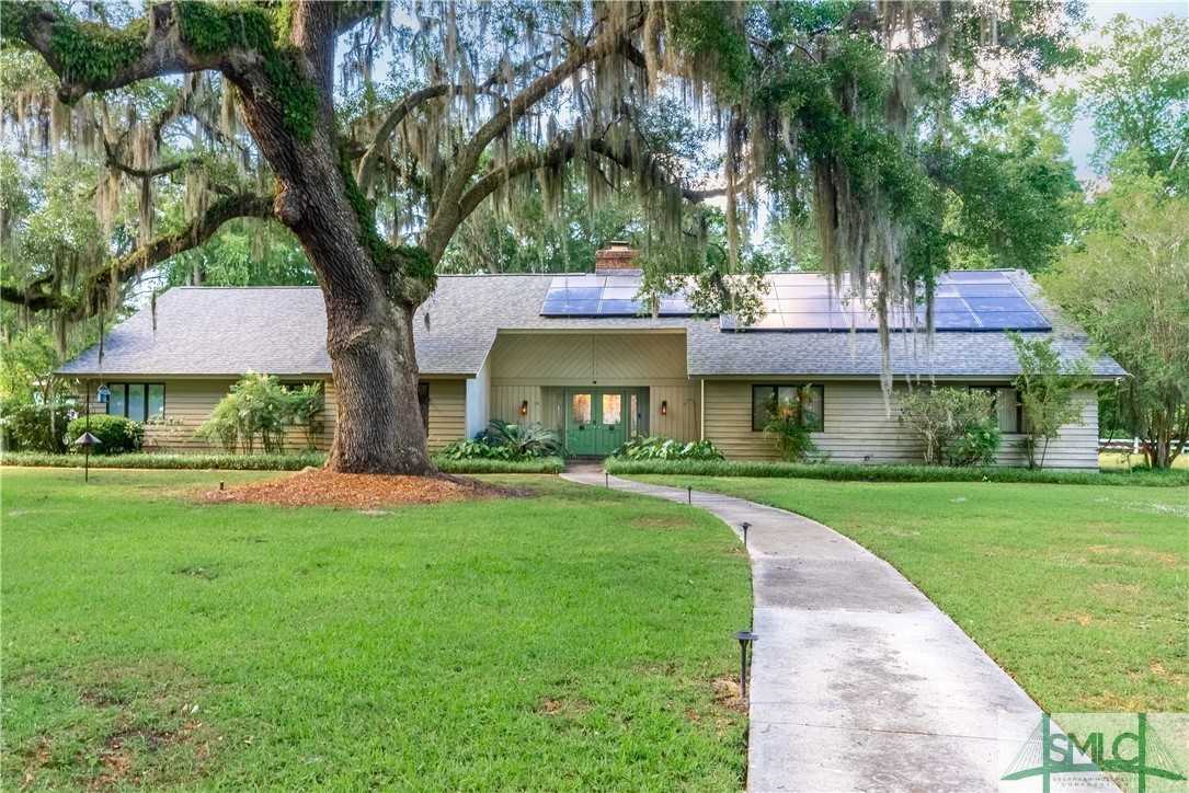 photo 1: 118 Wild Heron Road, Savannah GA 31419