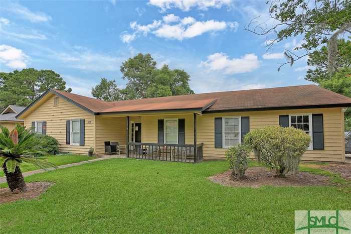 photo 1: 102 N Nicholson Circle, Savannah GA 31419