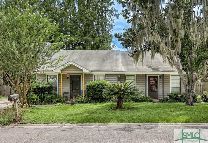 photo 1: 127/129 Hunt Club Court, Savannah GA 31406