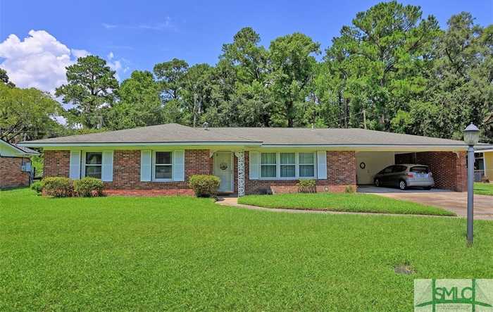 photo 1: 422 Woodcliff Drive, Savannah GA 31406