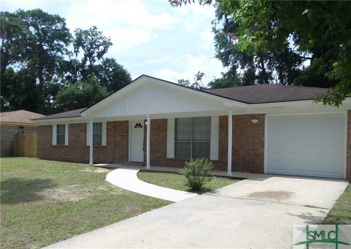 photo 2: 31 E Welwood Drive, Savannah GA 31419