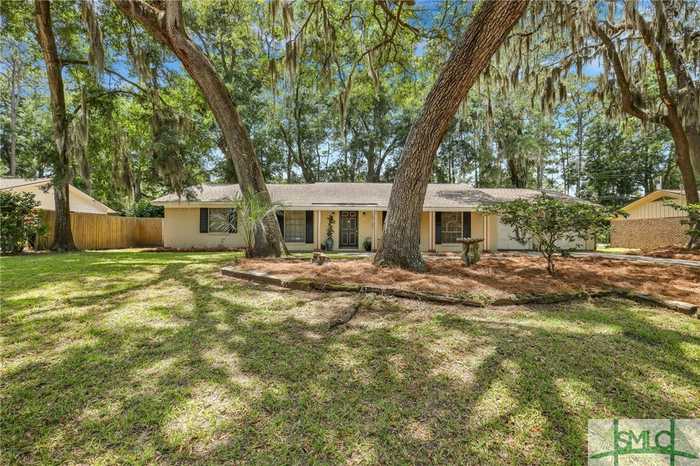 photo 1: 13107 Canterbury Road, Savannah GA 31419