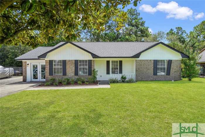 photo 2: 905 Highland Drive, Hinesville GA 31313