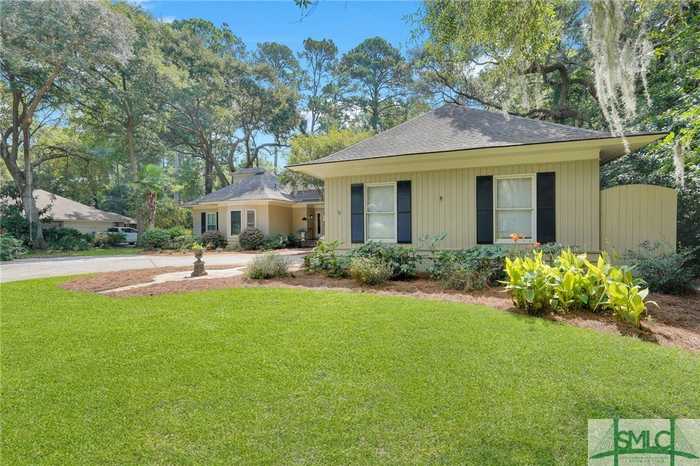 photo 2: 6 N Marsh Road, Savannah GA 31410