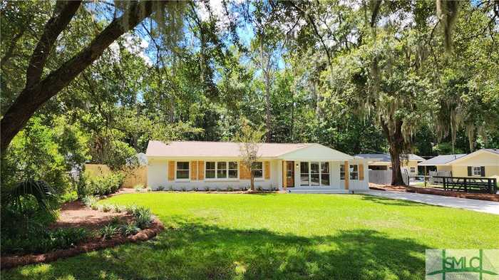 photo 1: 35 Flinn Drive, Savannah GA 31406