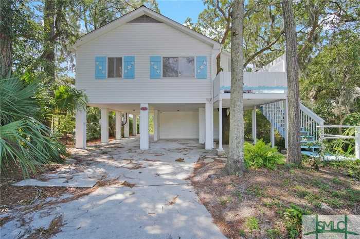 photo 1: 3 Fort Avenue, Tybee Island GA 31328