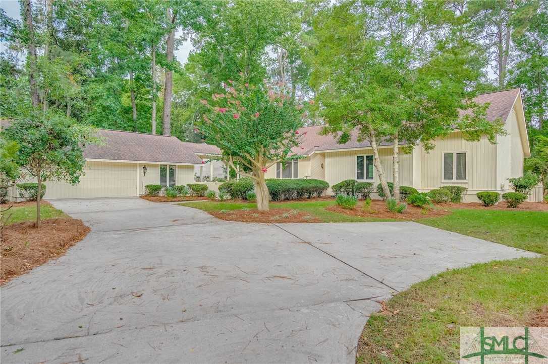 photo 1: 4 Cotesby Lane, Savannah GA 31411