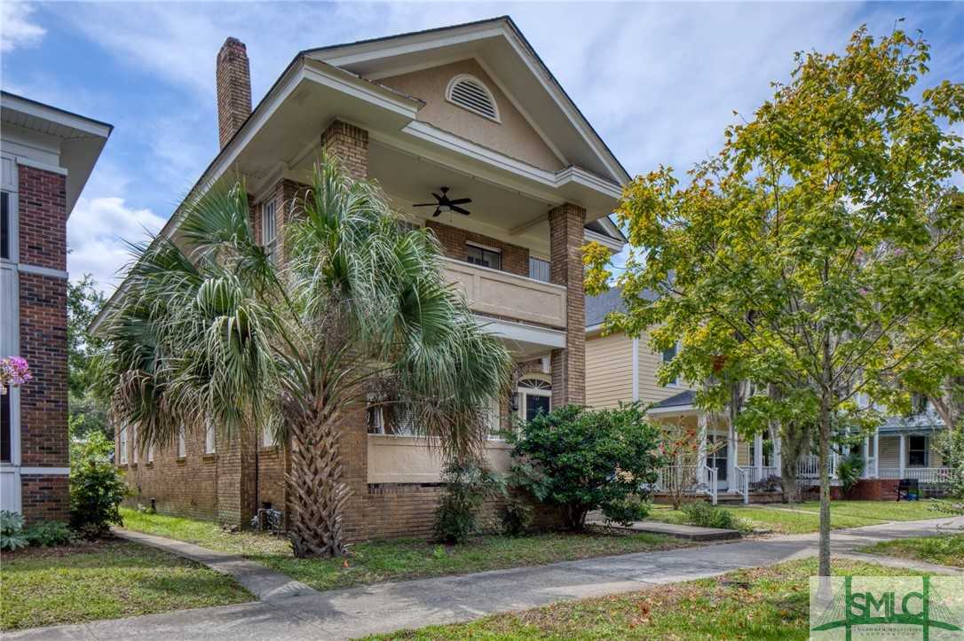 photo 2: 731 E Henry Street, Savannah GA 31401