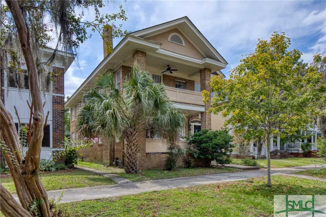 photo 3: 731 E Henry Street, Savannah GA 31401