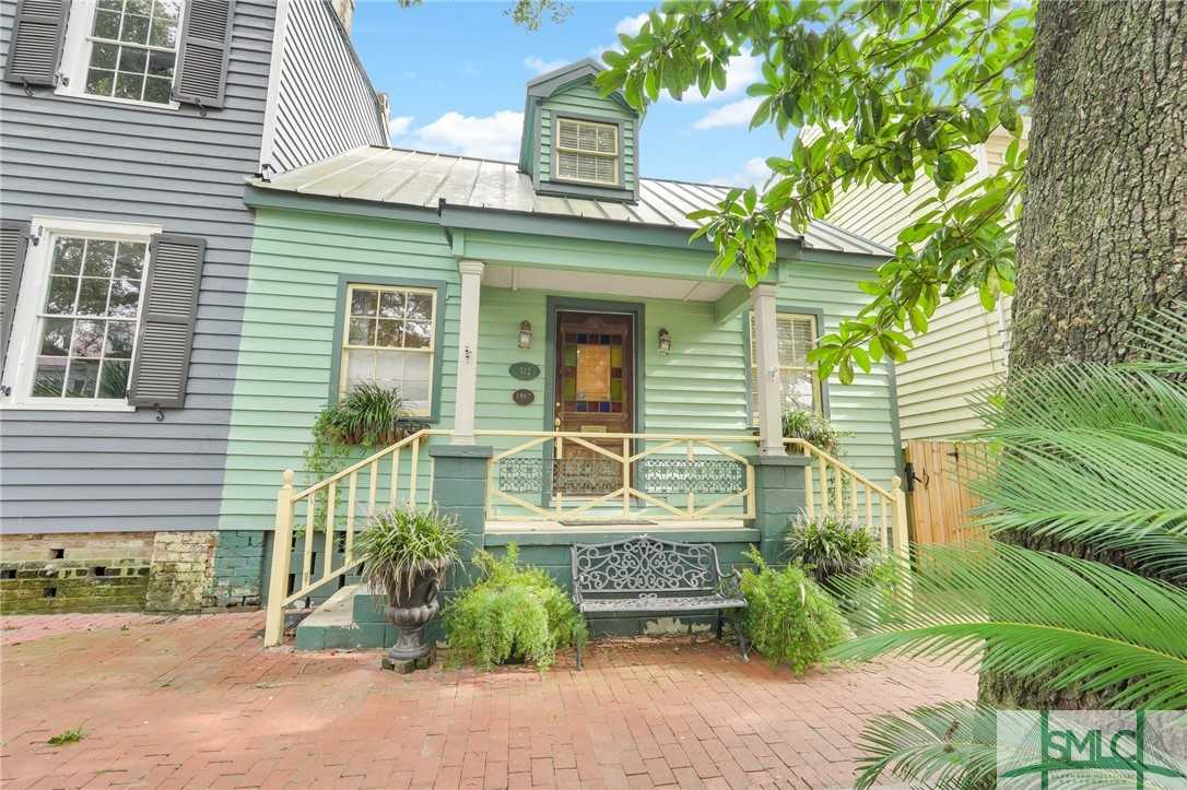 photo 2: 512 E Jones Street, Savannah GA 31401