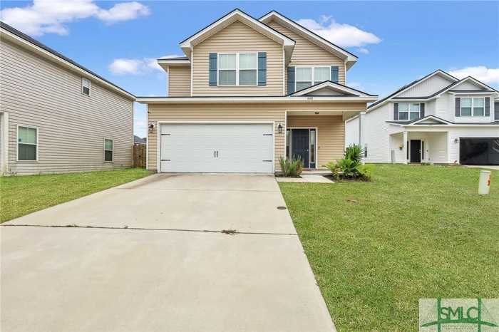 photo 1: 648 Fairview Circle, Hinesville GA 31313