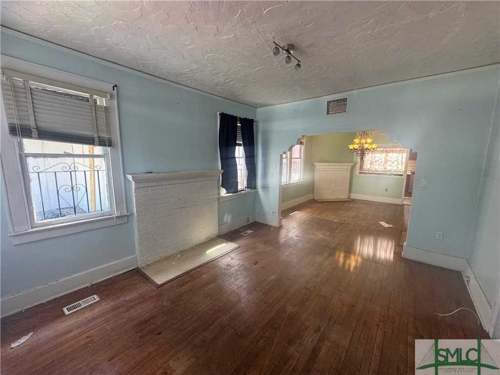 photo 3: 821 W 39th Street, Savannah GA 31415