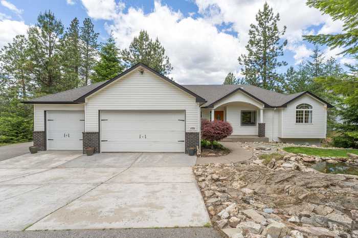 photo 2: 4720 S Wildwood Ln, Spokane WA 99206