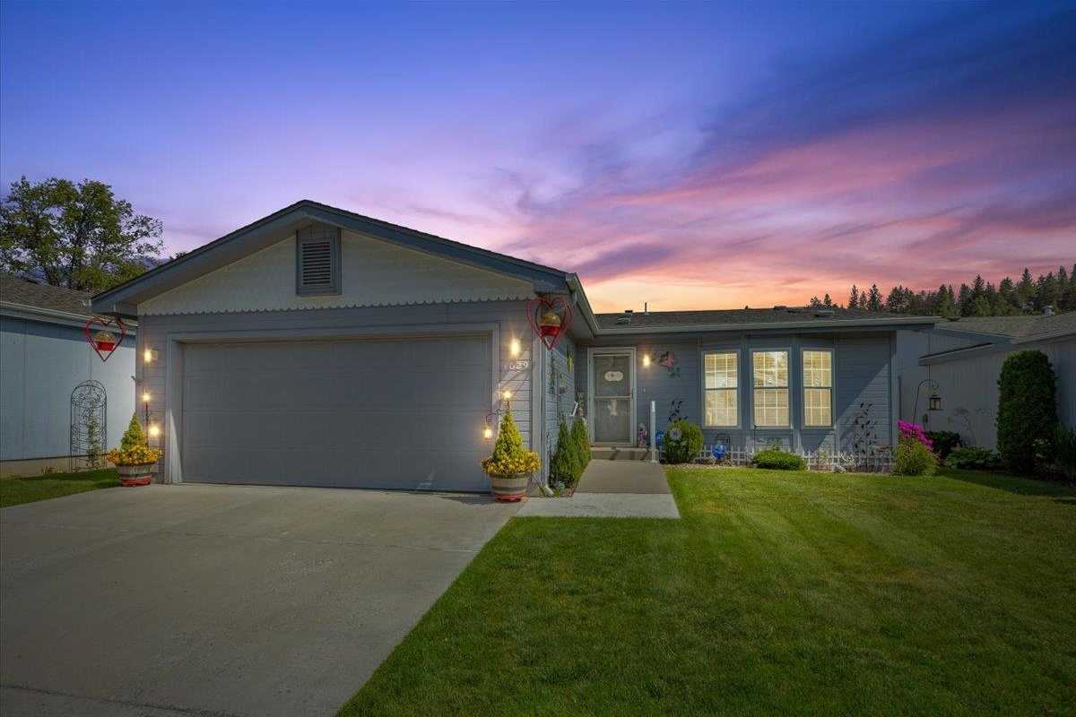 photo 2: 1029 W Sunny Creek Cir, Spokane WA 99224