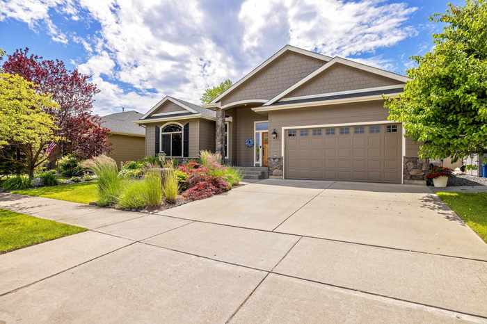 photo 1: 1409 N River Ridge Blvd, Spokane WA 99224