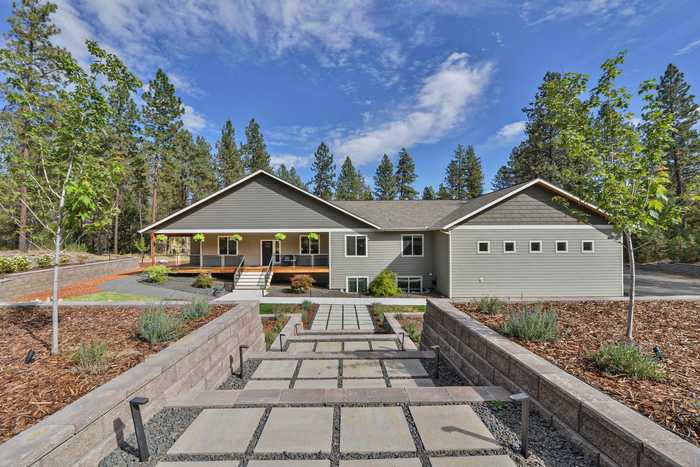 photo 1: 14828 N Lynwood Dr, Spokane WA 99208