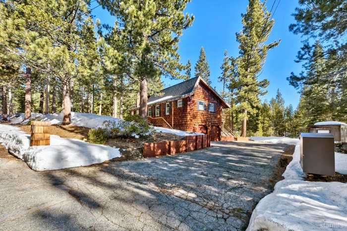 photo 2: 2173 Shawnee Street, South Lake Tahoe CA 96150