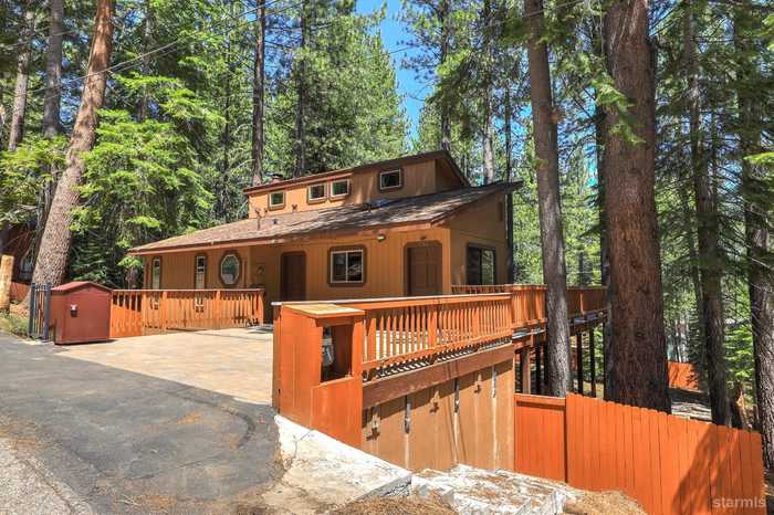 photo 2: 1592 Plumas Circle, South Lake Tahoe CA 96150