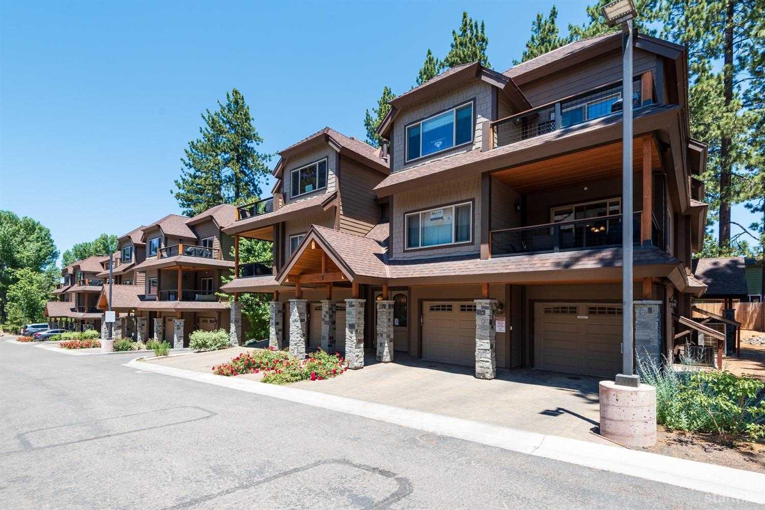 photo 2: 3987 Manzanita Avenue Unit 304, South Lake Tahoe CA 96150