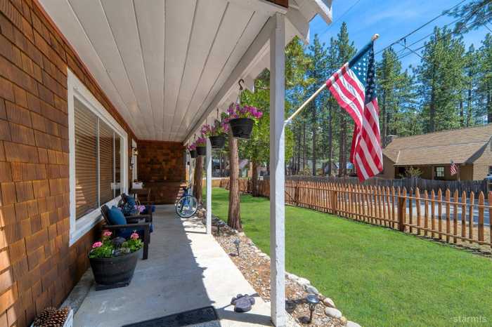 photo 2: 809 Merced Avenue, South Lake Tahoe CA 96150