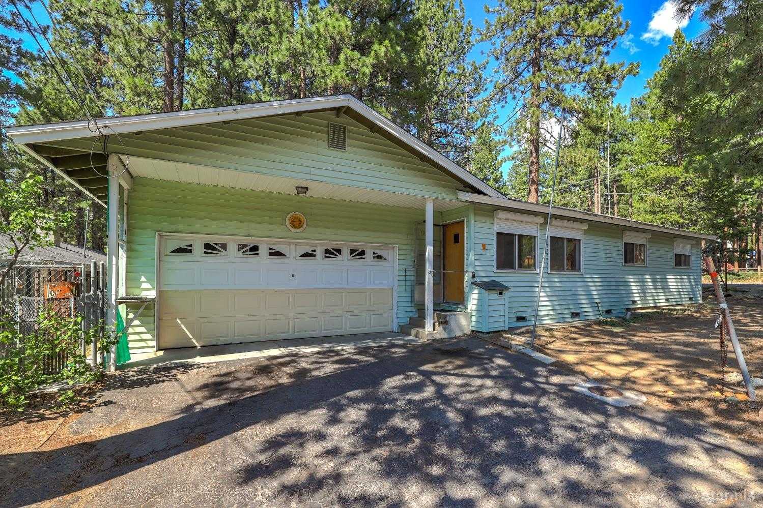 photo 1: 1067 Glen Road, South Lake Tahoe CA 96150