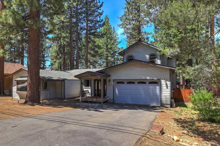 photo 2: 1102 Nottaway Drive, South Lake Tahoe CA 96150