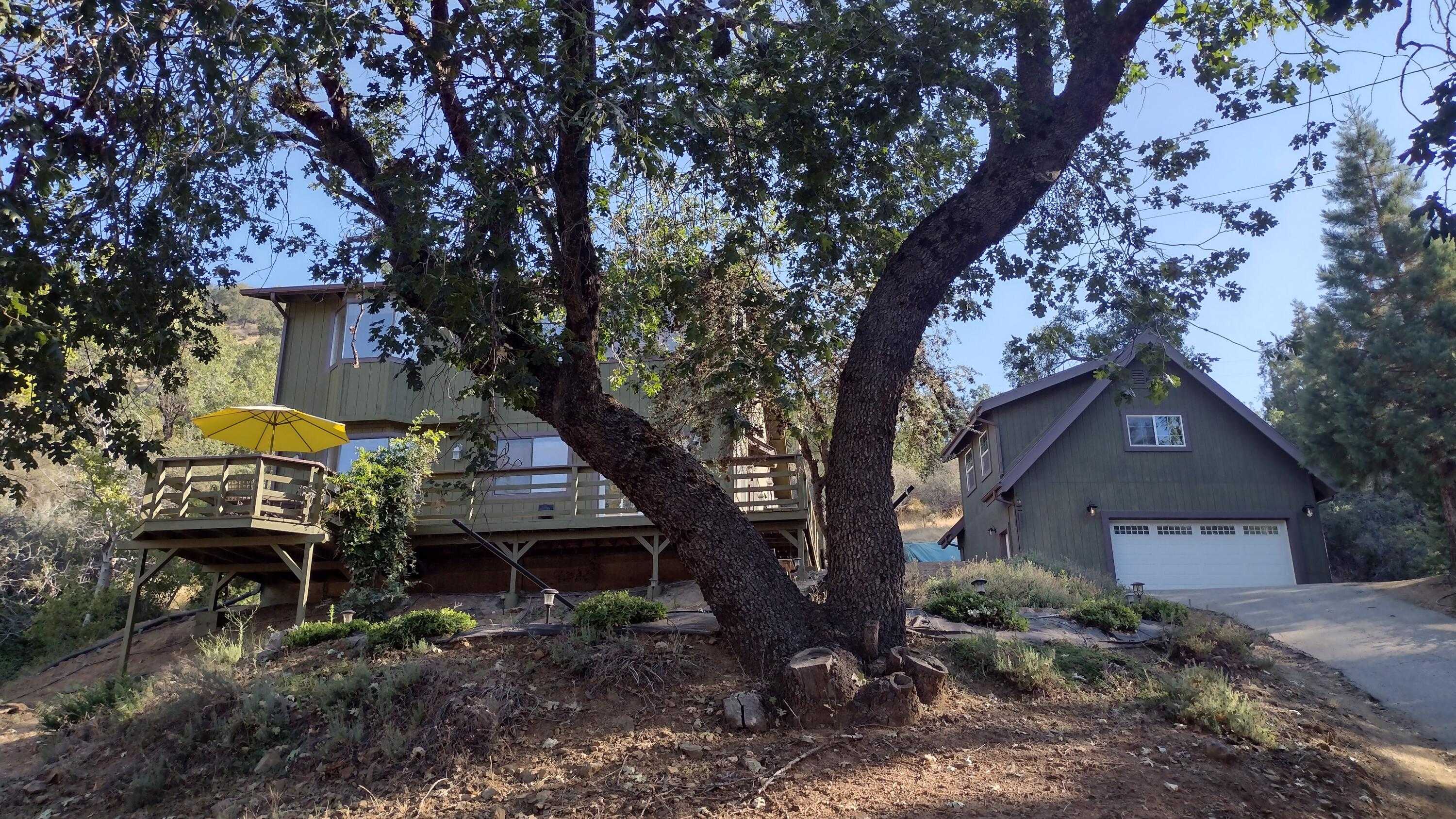 photo 2: 720 McComber Drive, Springville CA 93265